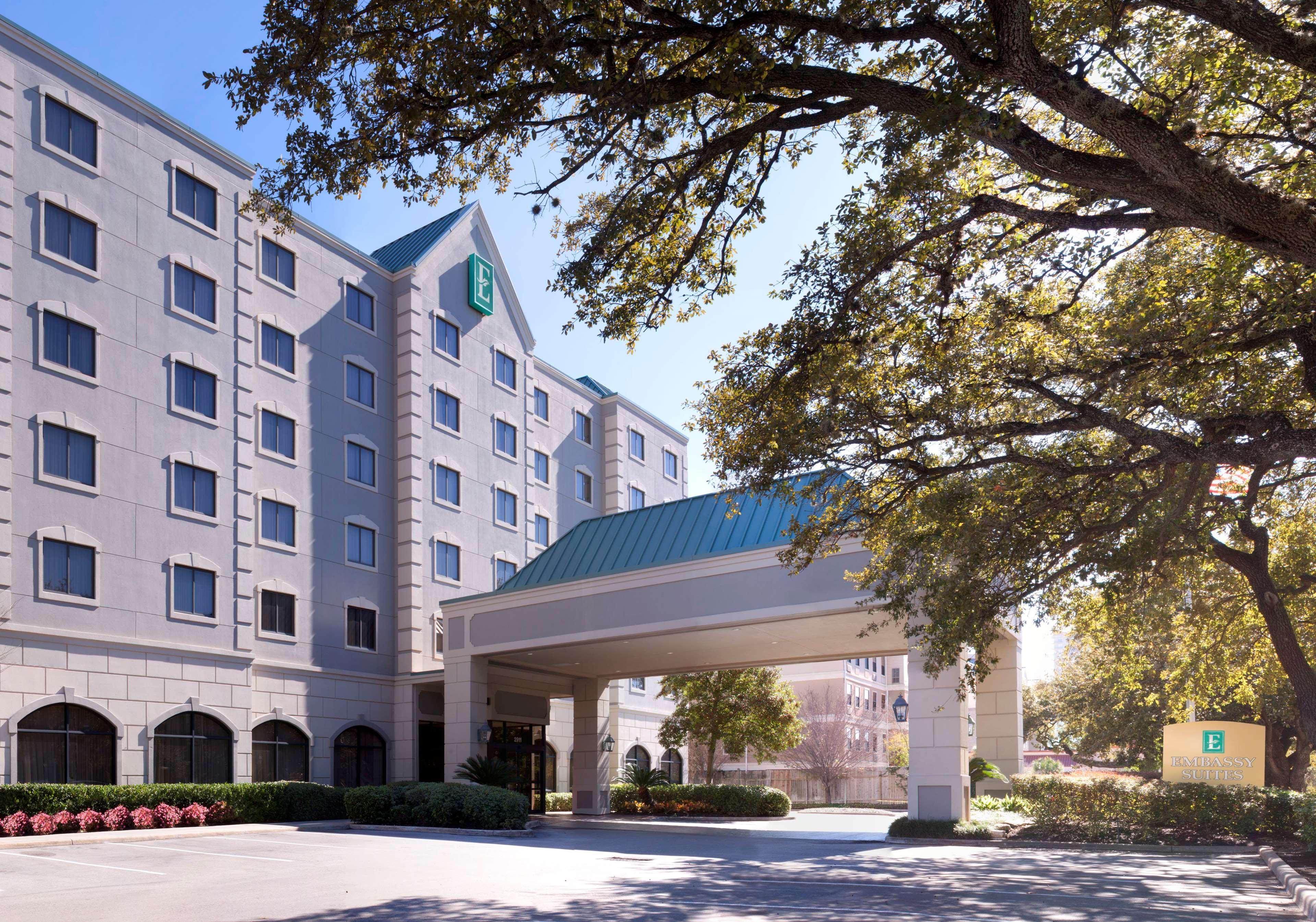 Embassy Suites By Hilton Houston Near The Galleria Buitenkant foto