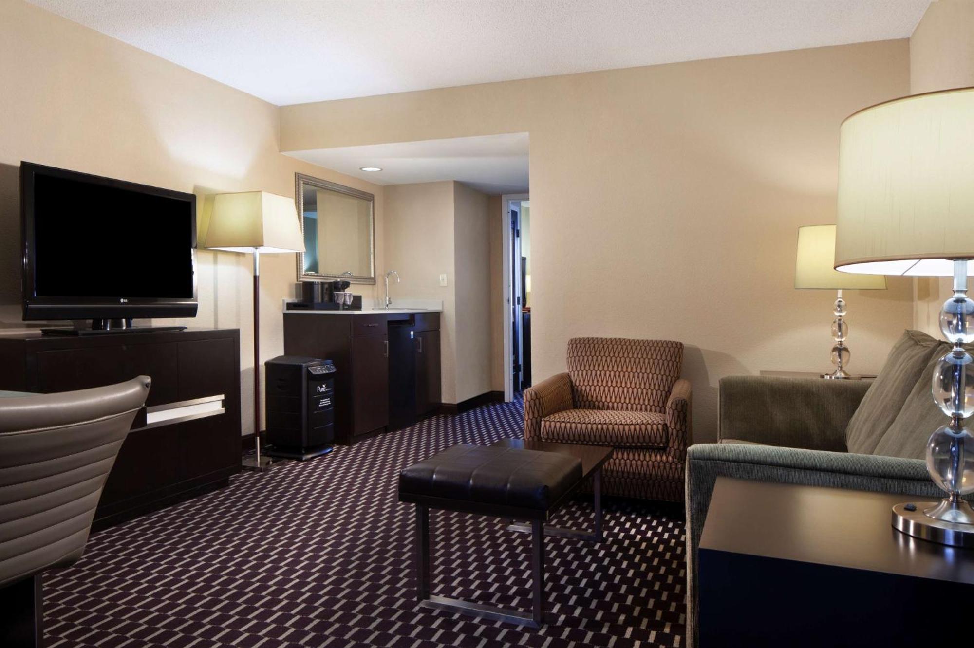 Embassy Suites By Hilton Houston Near The Galleria Buitenkant foto